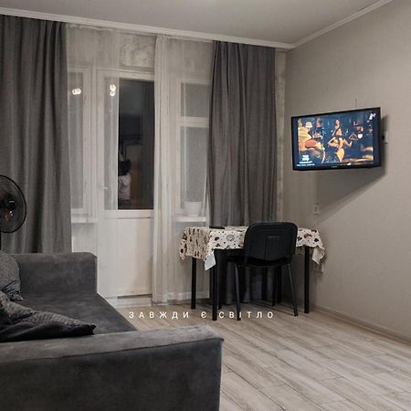Apartment Near City Center On Peremohy Avenue 46 Černihiv Esterno foto