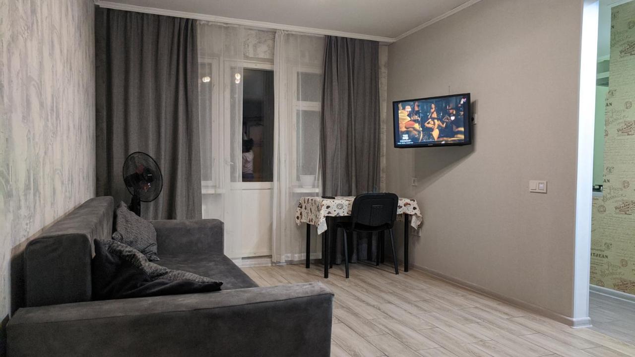 Apartment Near City Center On Peremohy Avenue 46 Černihiv Esterno foto